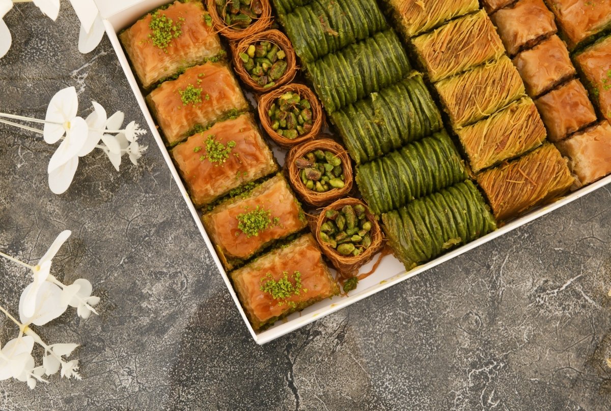 Asi | Assorted Pistachio Baklava - TryAladdin