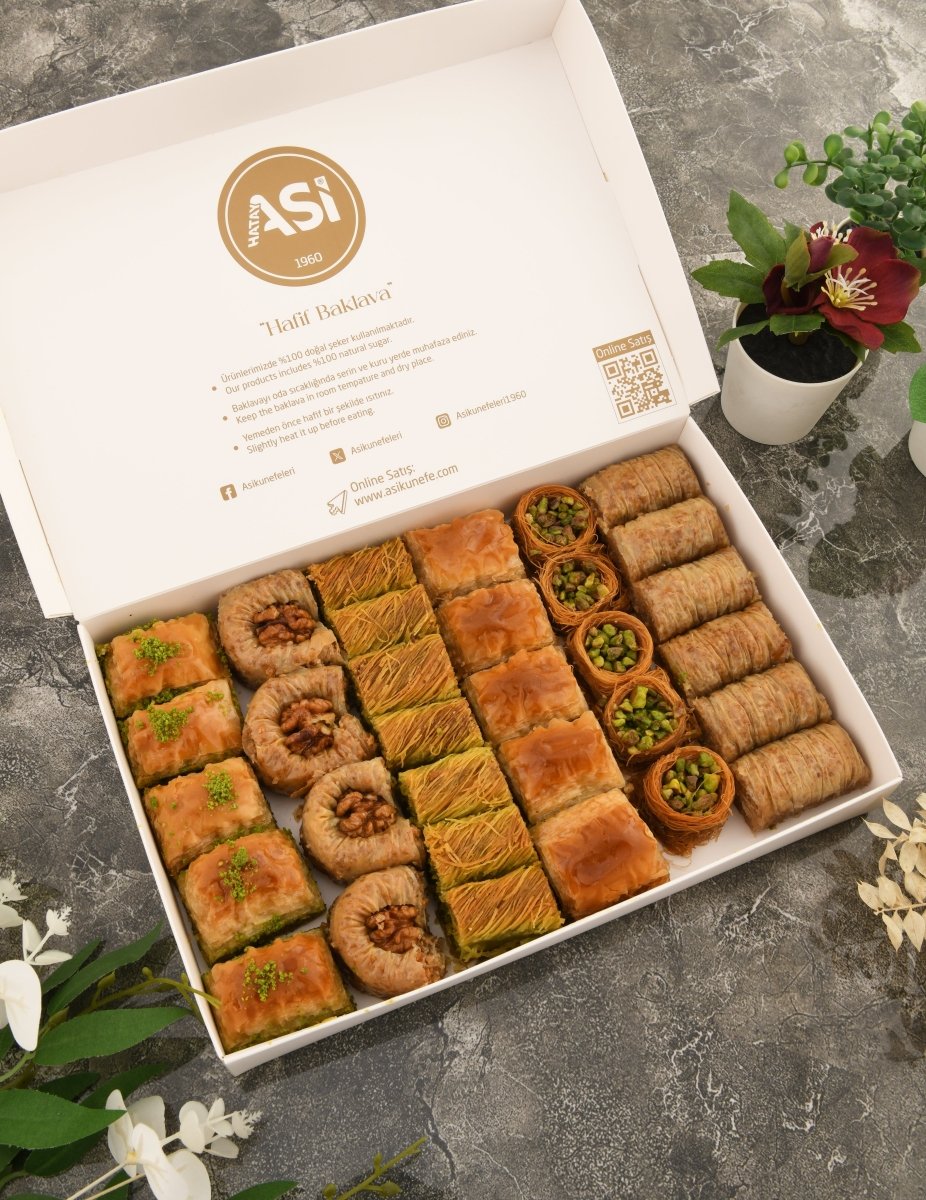 Asi | Gourmet Assorted Baklava with Pistachio and Walnut - TryAladdin