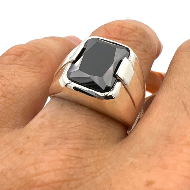 Black Onyx Men's Silver Ring - TryAladdin