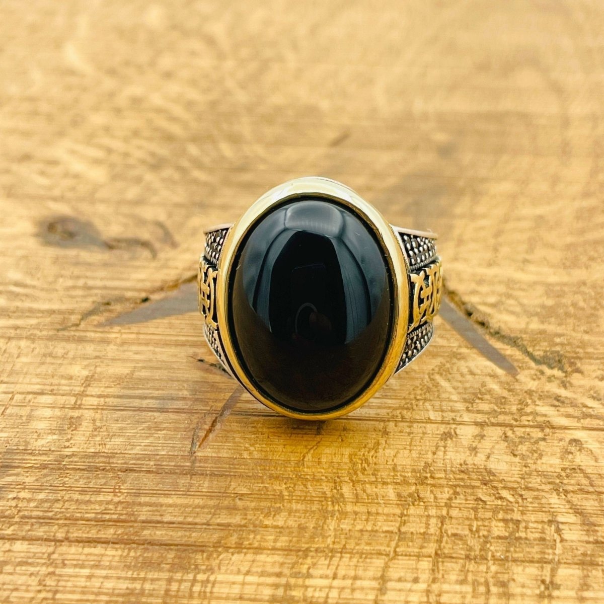 Black Onyx Signet Silver Ring - TryAladdin