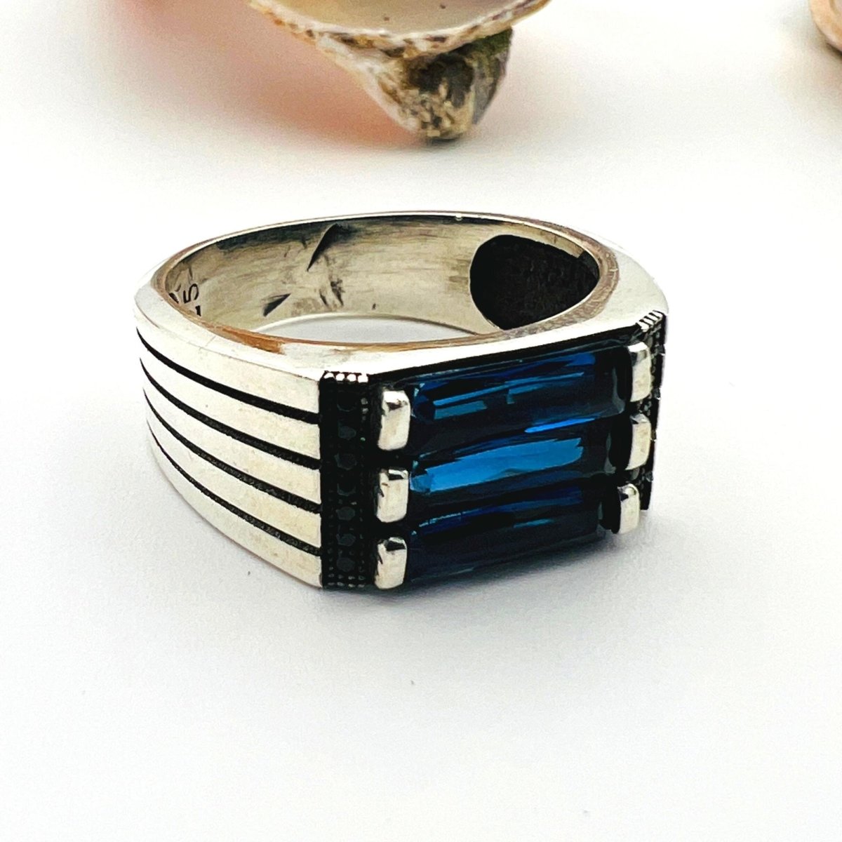 Men's Blue Sapphire Ring - TryAladdin