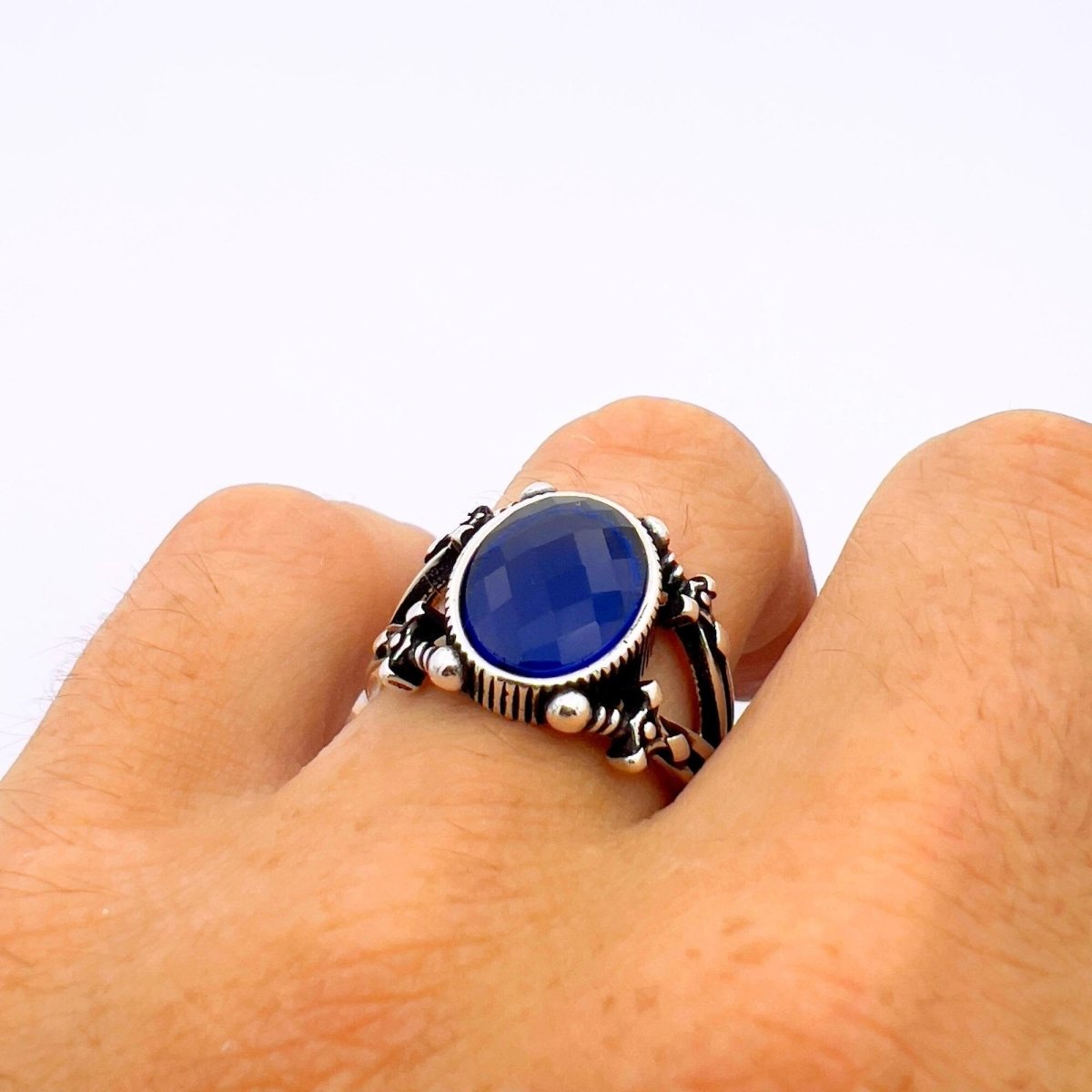 Men's Blue Sapphire Sword - Detail Ring - TryAladdin