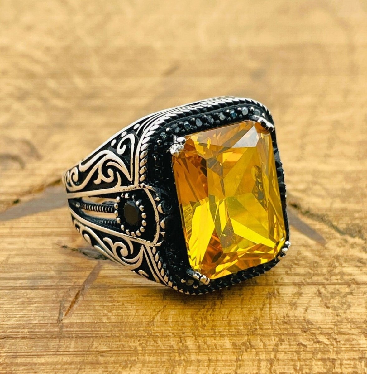 Men's Citrine Silver Ring - TryAladdin