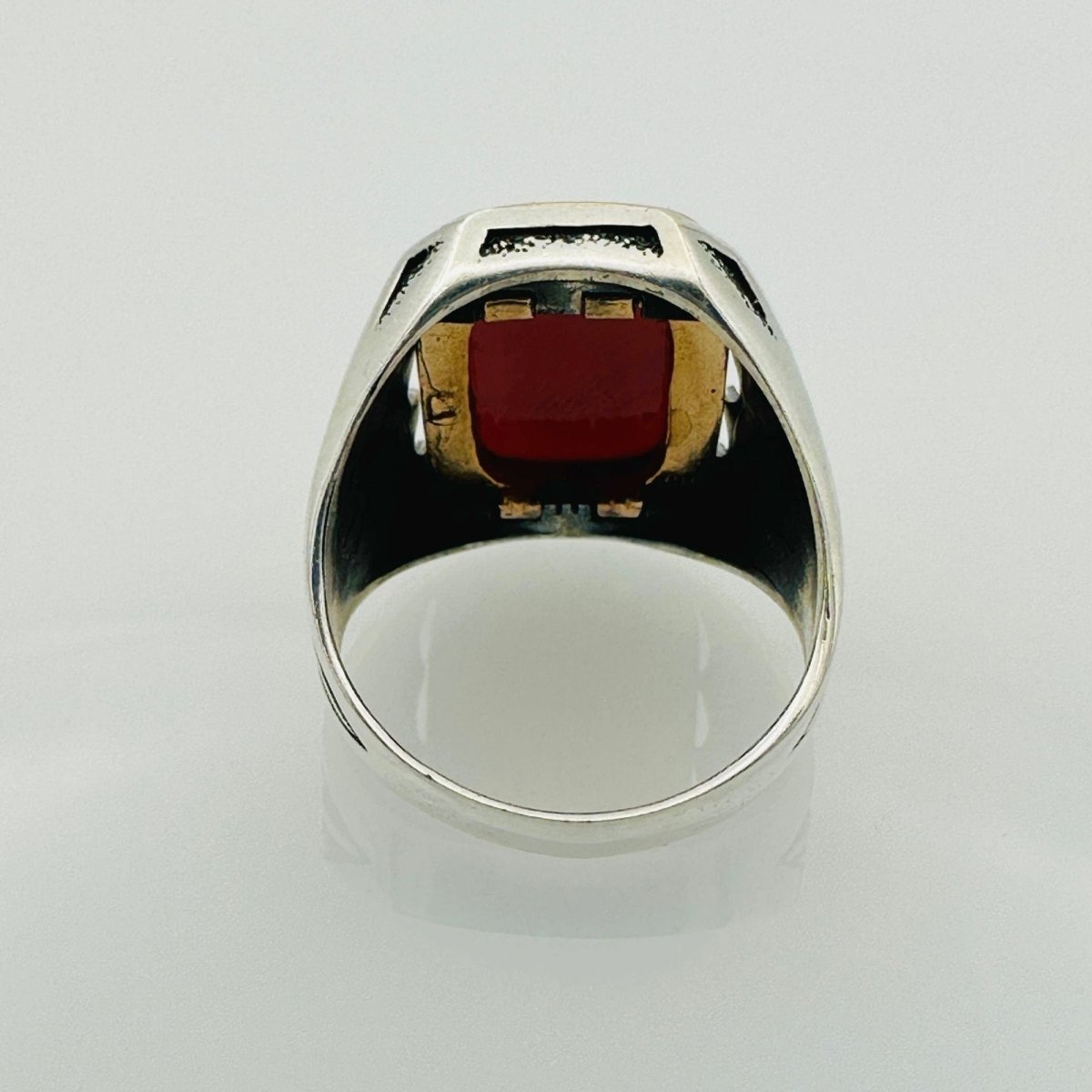 Men's Natural Red Aqeeq Silver Ring - TryAladdin