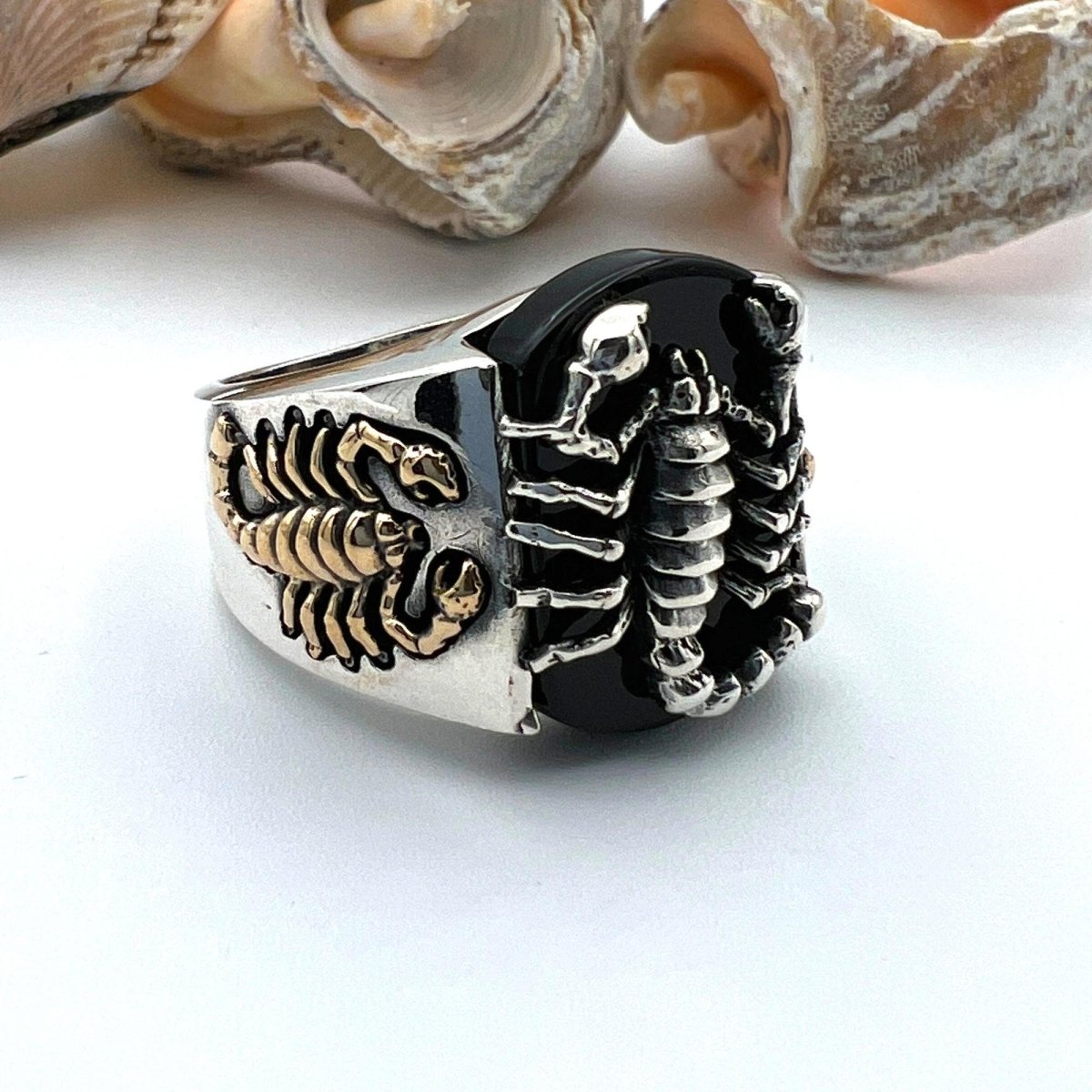 Men's Onyx Scorpion Ring - TryAladdin