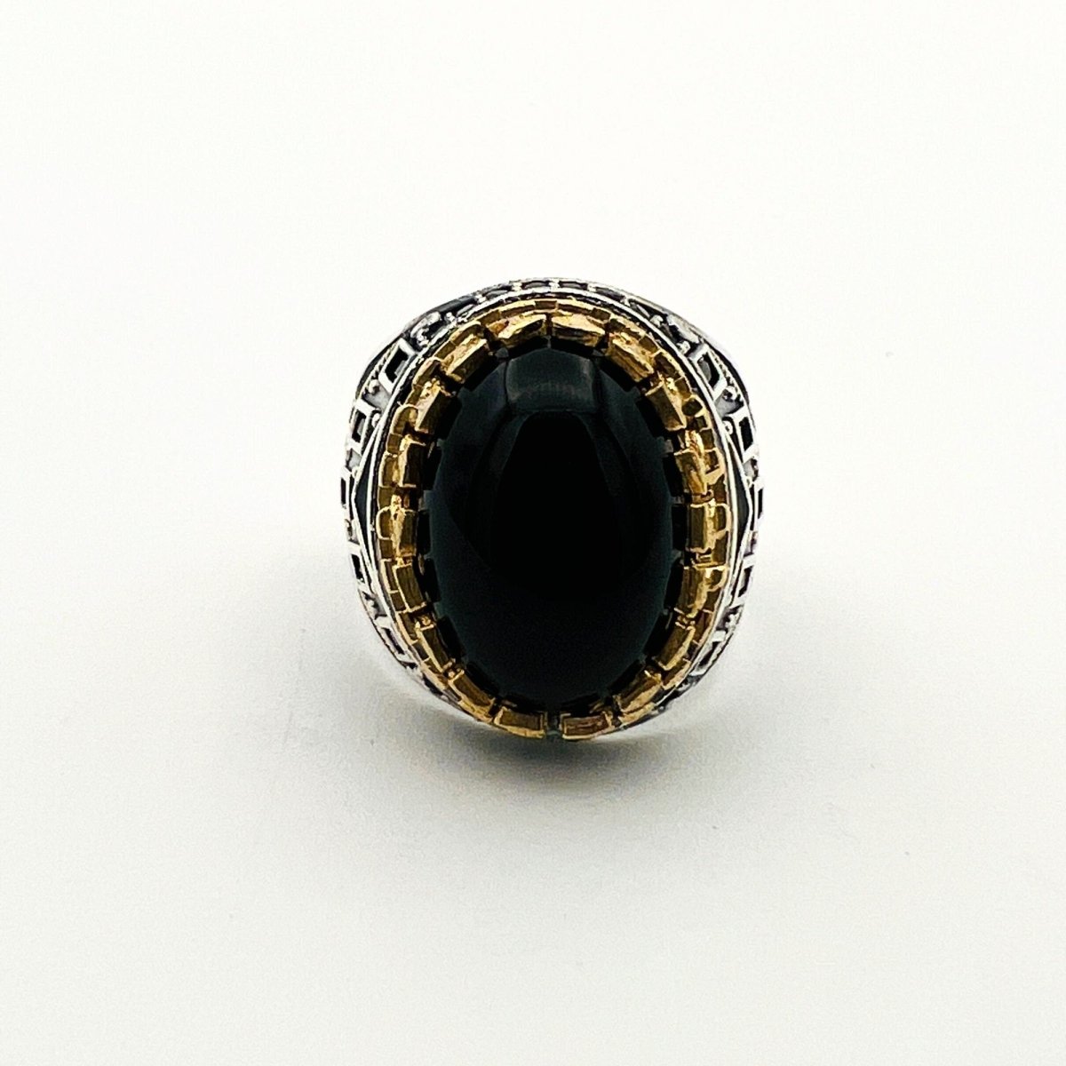 Men's Oval Onyx Silver Ring - TryAladdin