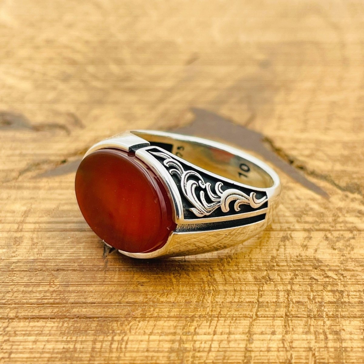 Men’s Red Agate Oval Ring - TryAladdin