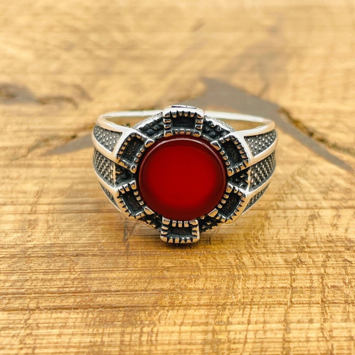 Men’s Red Agate Oval Ring - TryAladdin