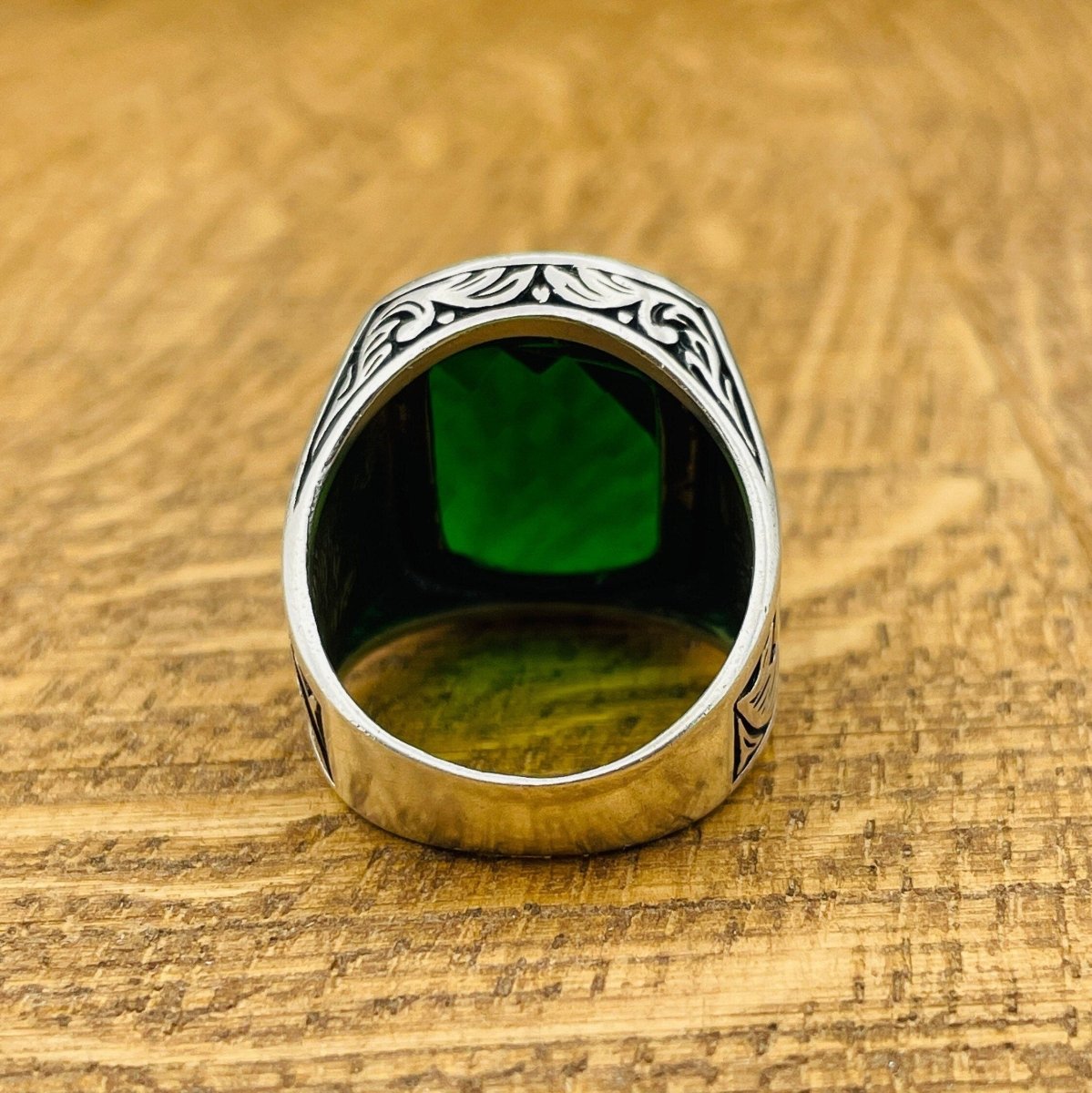 Men's Silver Ring with Green Zircon Stone - TryAladdin