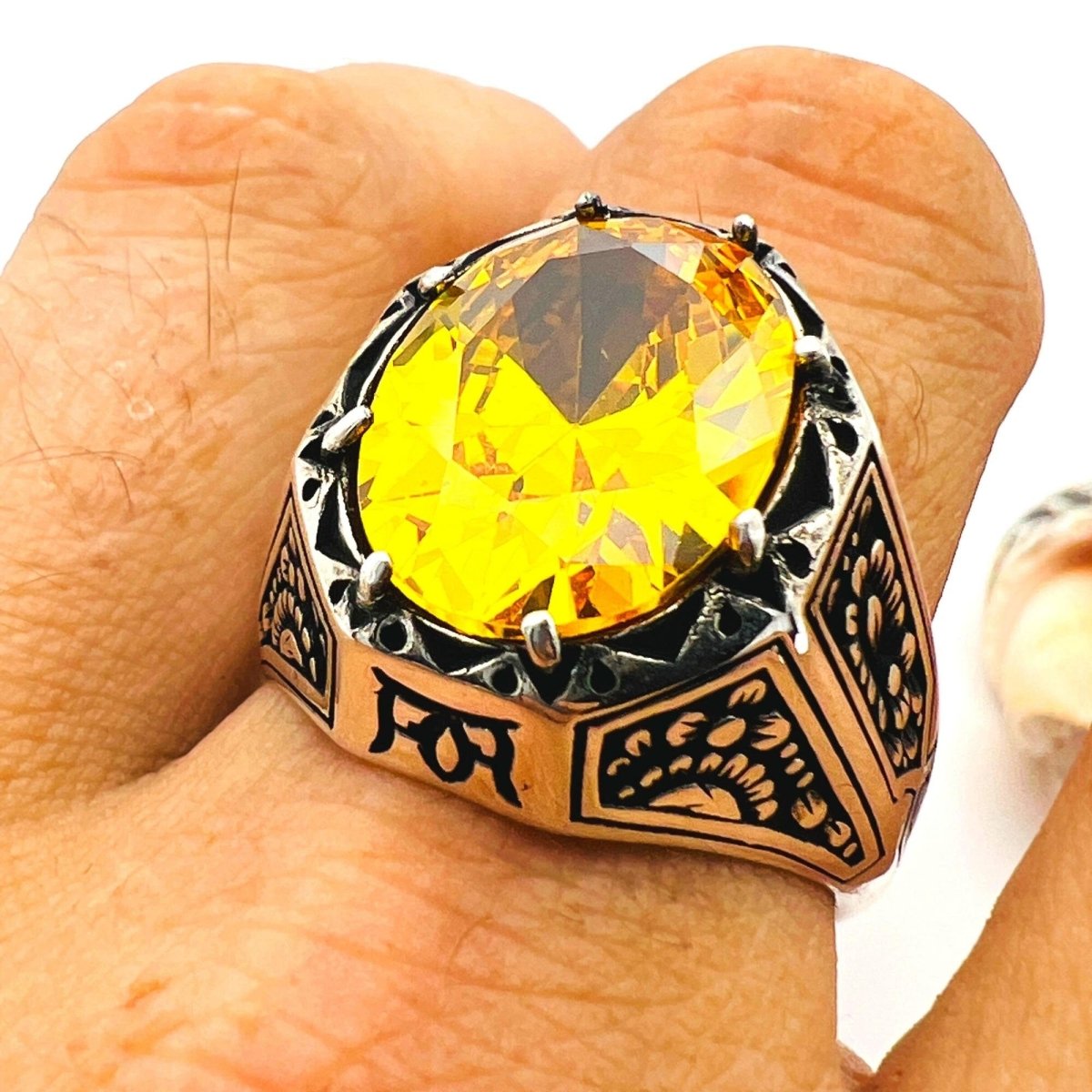 Men's Yellow Citrine Stone Silver Ring - TryAladdin