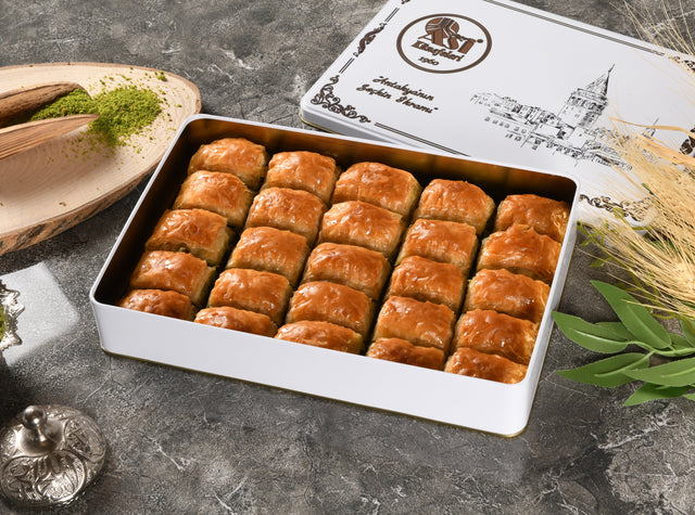 Asi | Pistachio Baklava in Gift Metal Box - TryAladdin