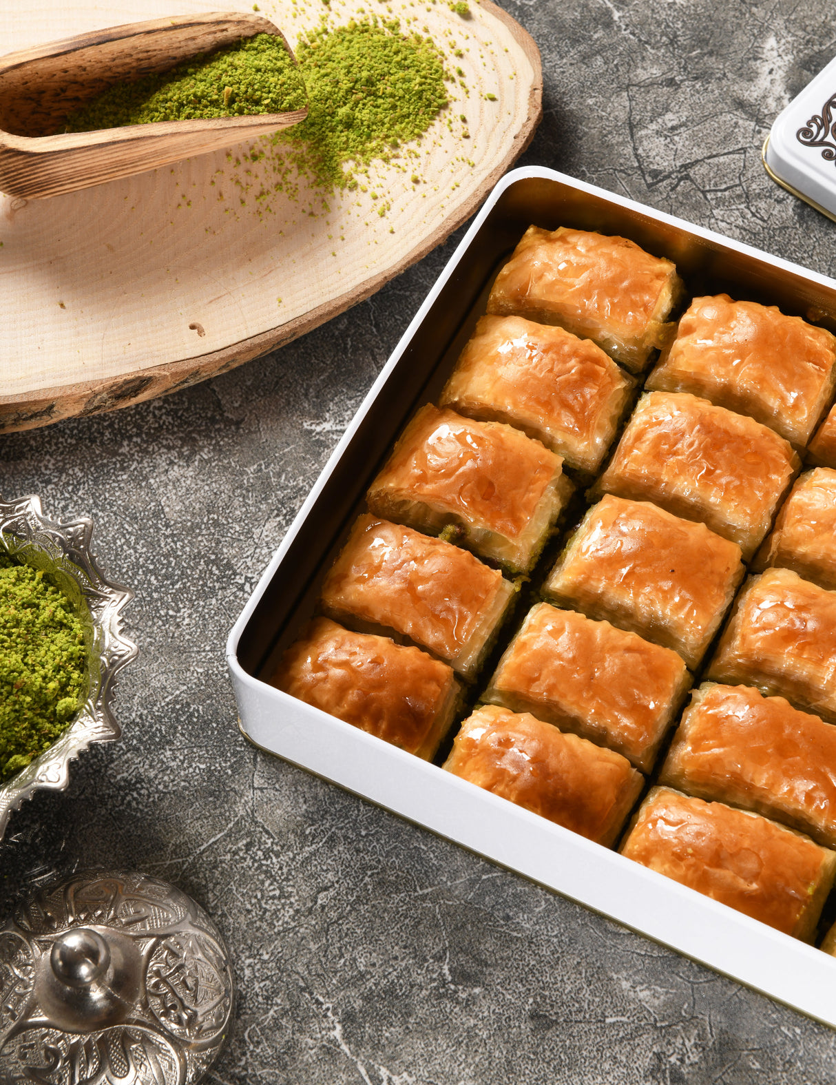 Asi | Pistachio Baklava in Gift Metal Box - TryAladdin