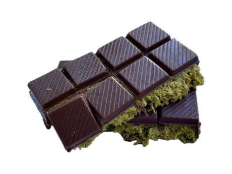 Pistachio Praline Dubai Chocolate Bar – Crispy & Nutty Delight 71gr - TryAladdin