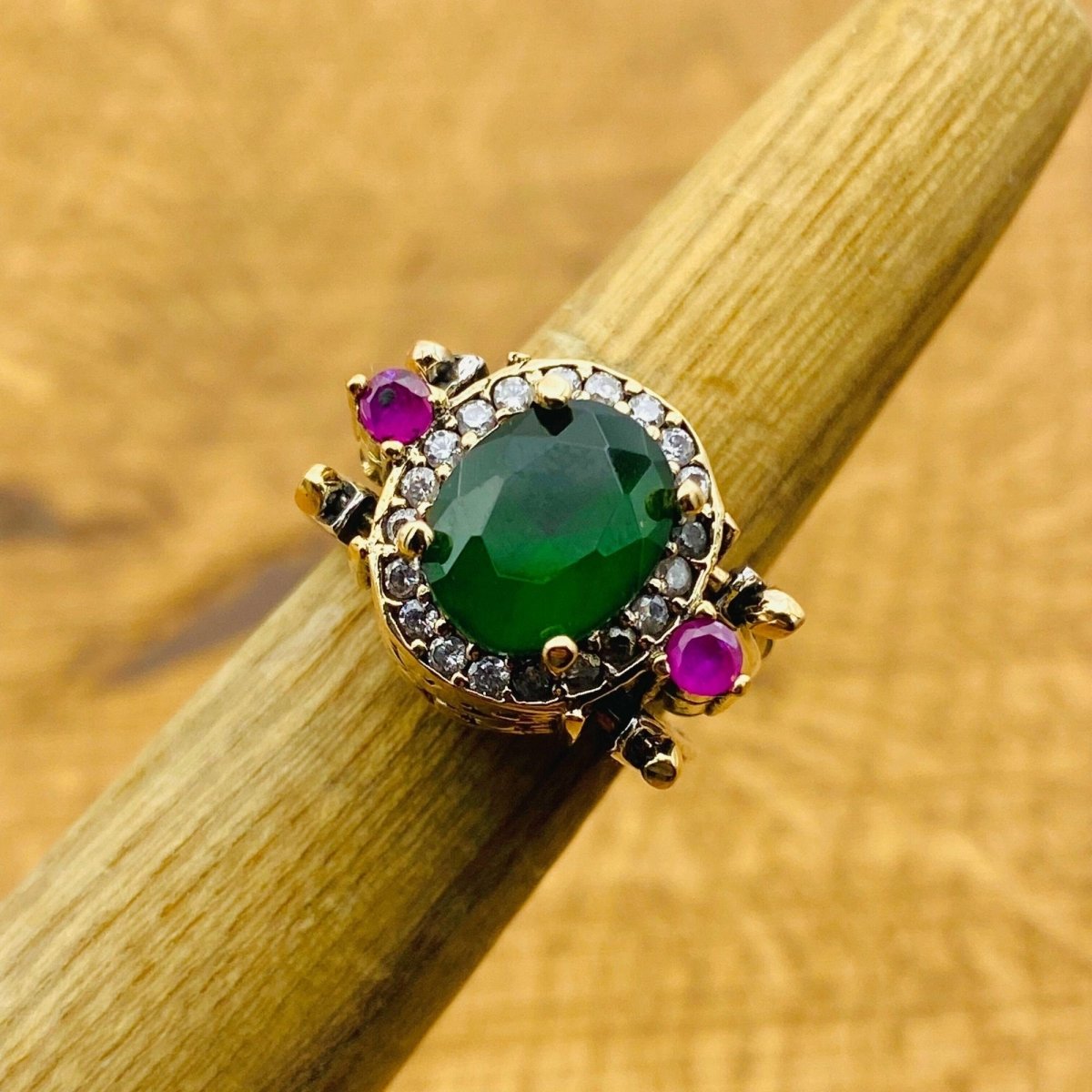 Reversible Ring, Ruby - Emerald Oval Stone - TryAladdin