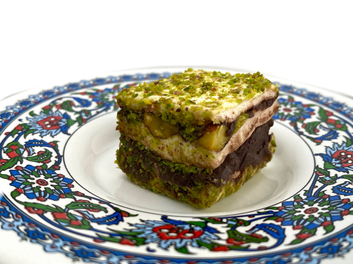 Sultanas | Turkish Baklava Delight with Pistachio - TryAladdin